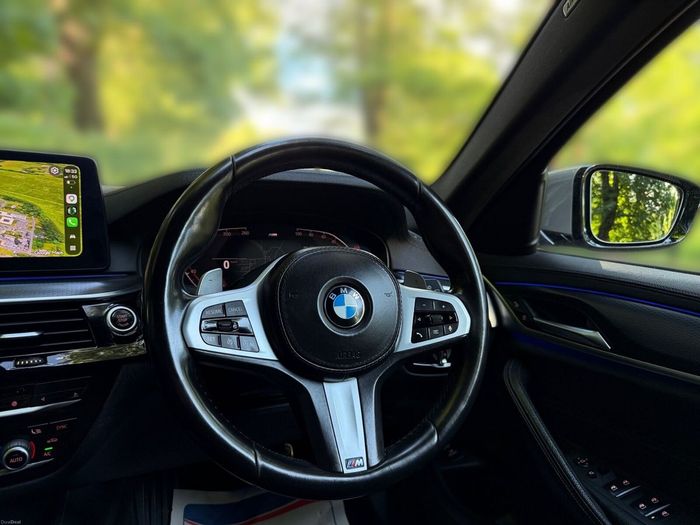 BMW 5 Series 2021