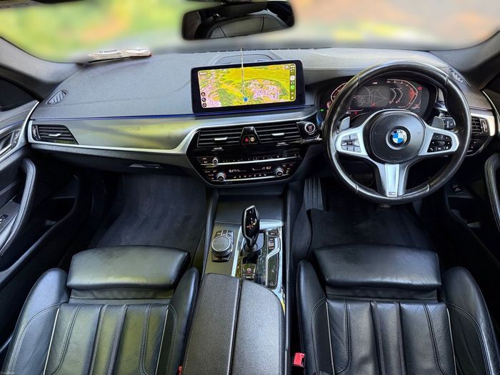 BMW 5 Series 2021