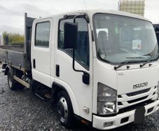 Isuzu NPR 2018