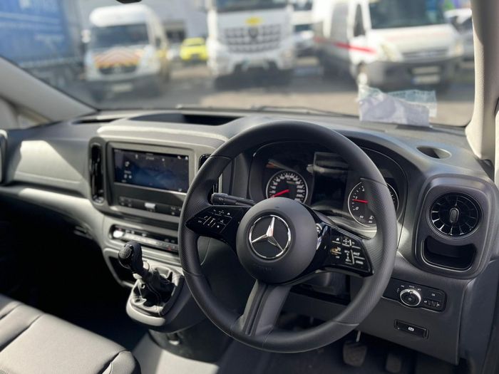 Mercedes-Benz Vito 2024