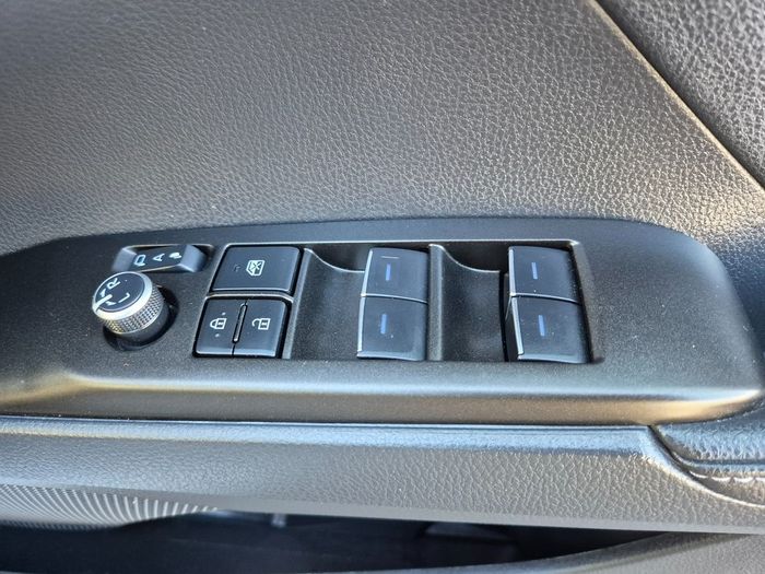 Toyota Camry 2023