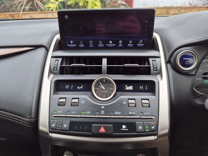 Lexus NX 300h 2021