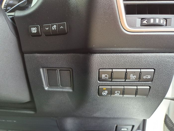 Lexus NX 300h 2021