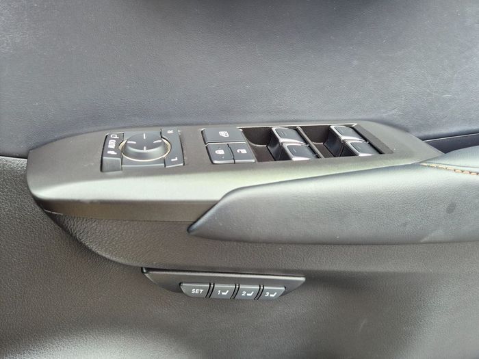 Lexus NX 300h 2021