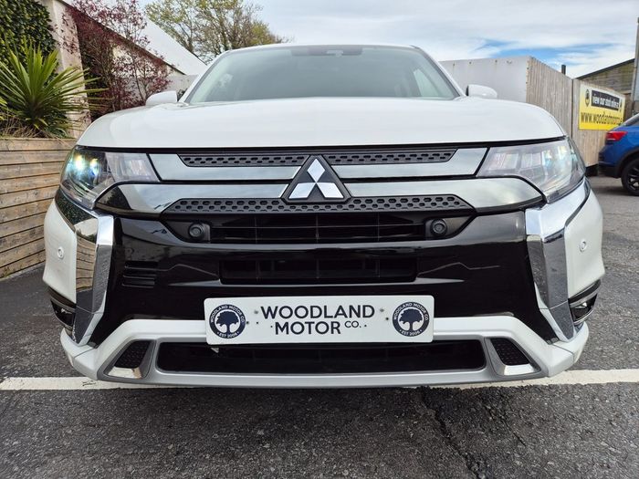 Mitsubishi Outlander 2021
