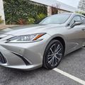 Lexus ES 300h 2023