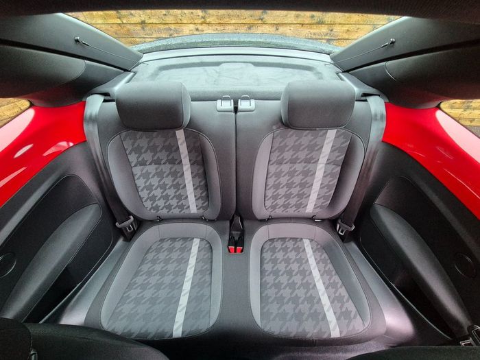 Volkswagen Beetle 2018