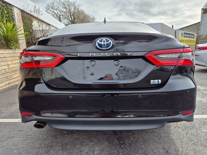 Toyota Camry 2021