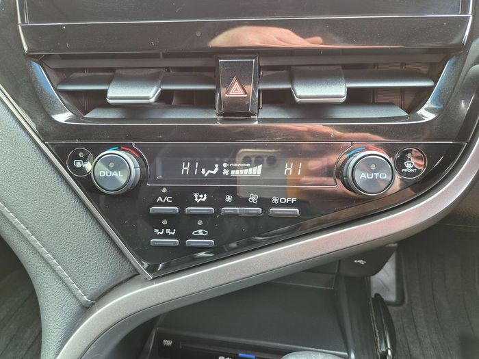 Toyota Camry 2021