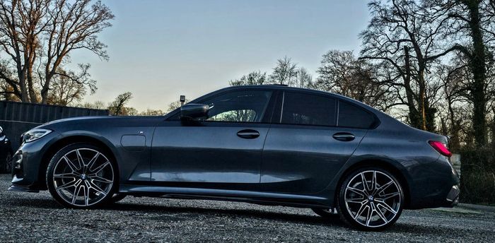 BMW 3 Series 2019