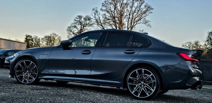 BMW 3 Series 2019