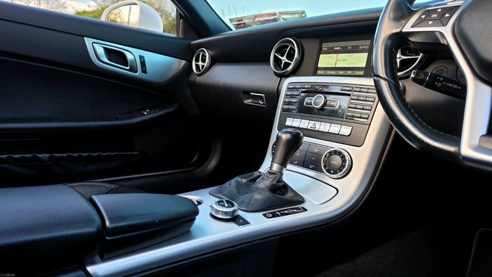 Mercedes-Benz SLK-Class 2015