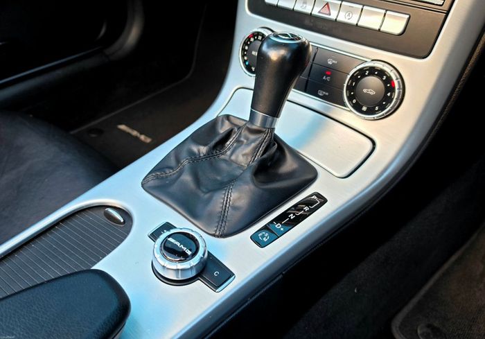 Mercedes-Benz SLK-Class 2015