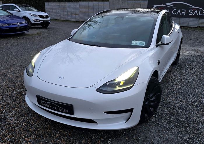 Tesla Model 3 2022