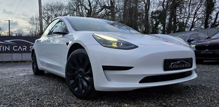 Tesla Model 3 2022