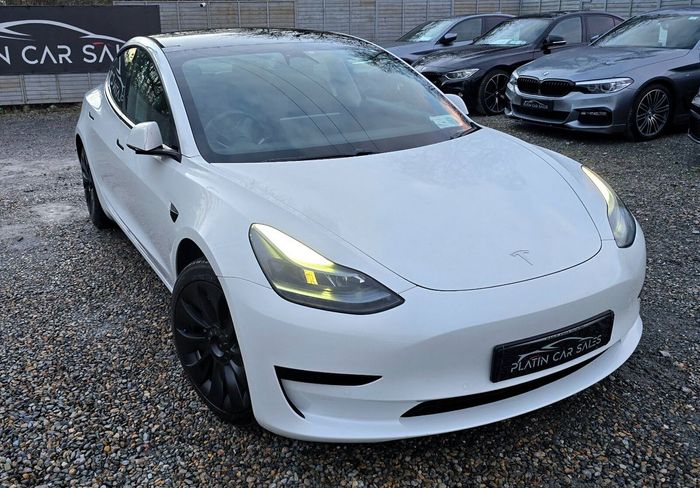 Tesla Model 3 2022