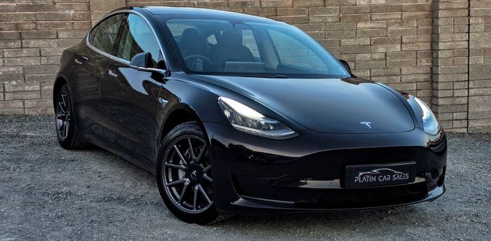 Tesla Model 3 2020