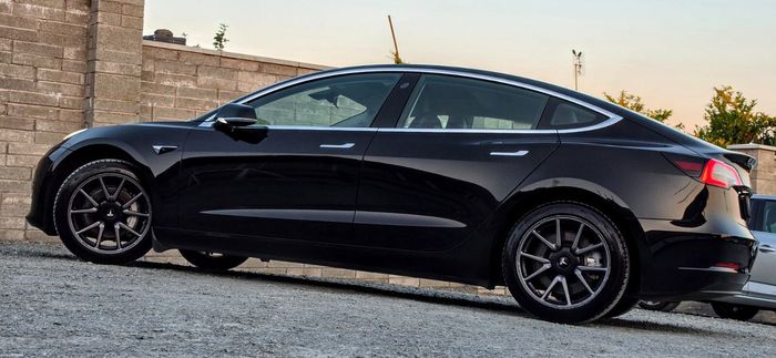 Tesla Model 3 2020