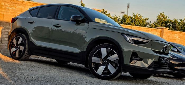 Volvo C40 2022