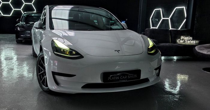 Tesla Model 3 2021