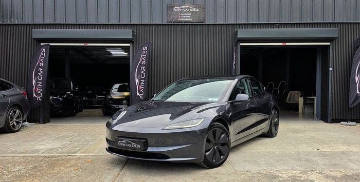 Tesla Model 3 2024