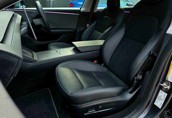 Tesla Model 3 2024