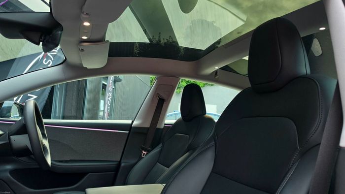Tesla Model 3 2024