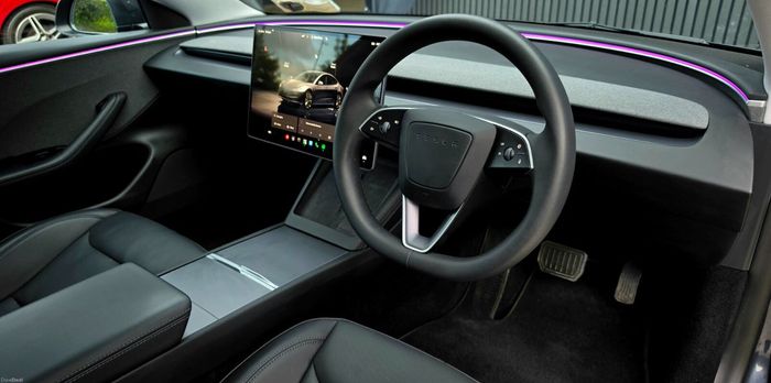 Tesla Model 3 2024
