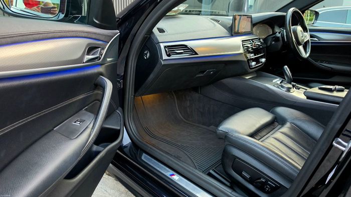 BMW 5 Series 2019