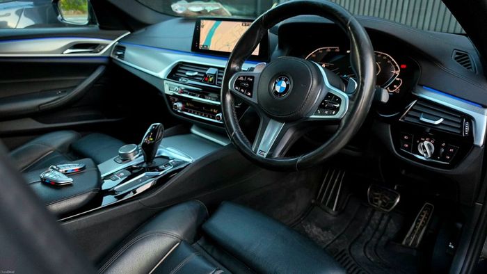 BMW 5 Series 2019
