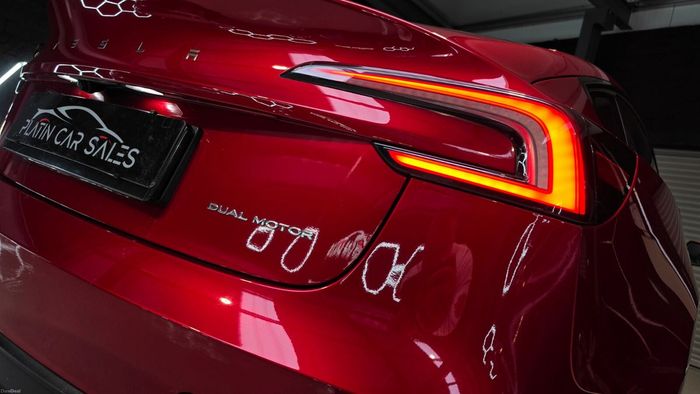 Tesla Model 3 2024