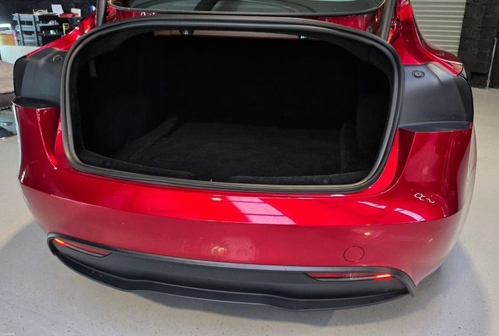 Tesla Model 3 2024