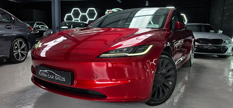 Tesla Model 3 2024