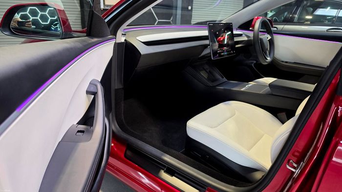 Tesla Model 3 2024