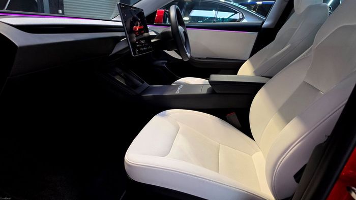 Tesla Model 3 2024