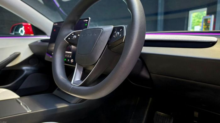 Tesla Model 3 2024