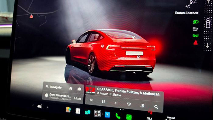 Tesla Model 3 2024