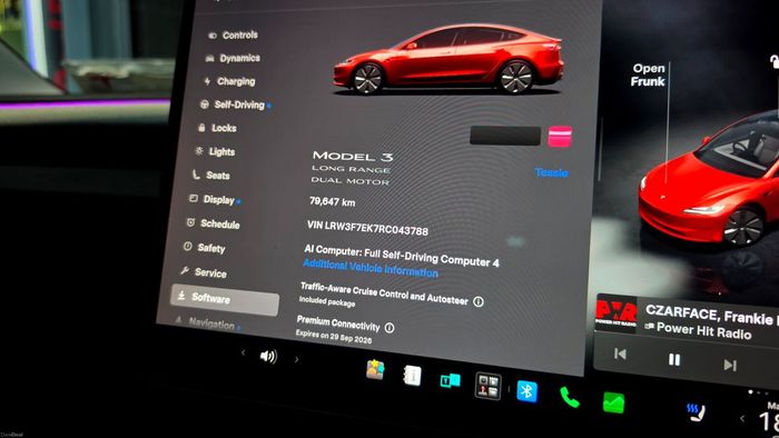 Tesla Model 3 2024