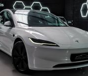 Tesla Model 3 2025