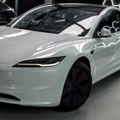 Tesla Model 3 2025