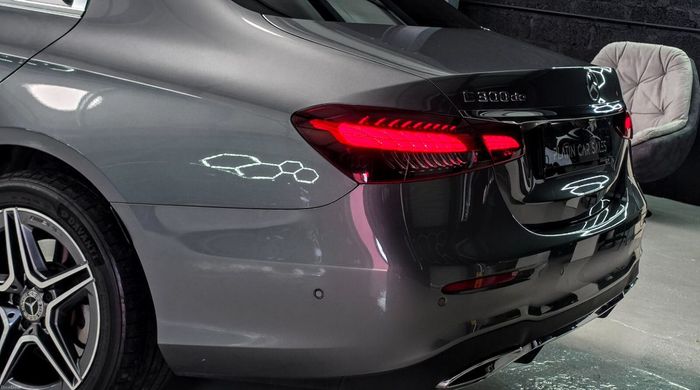 Mercedes-Benz E-Class 2021