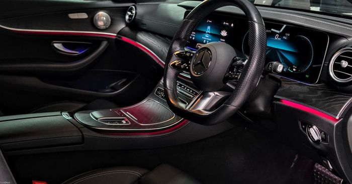 Mercedes-Benz E-Class 2021
