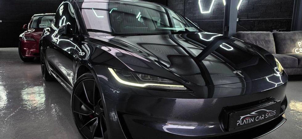 Tesla Model 3 2024