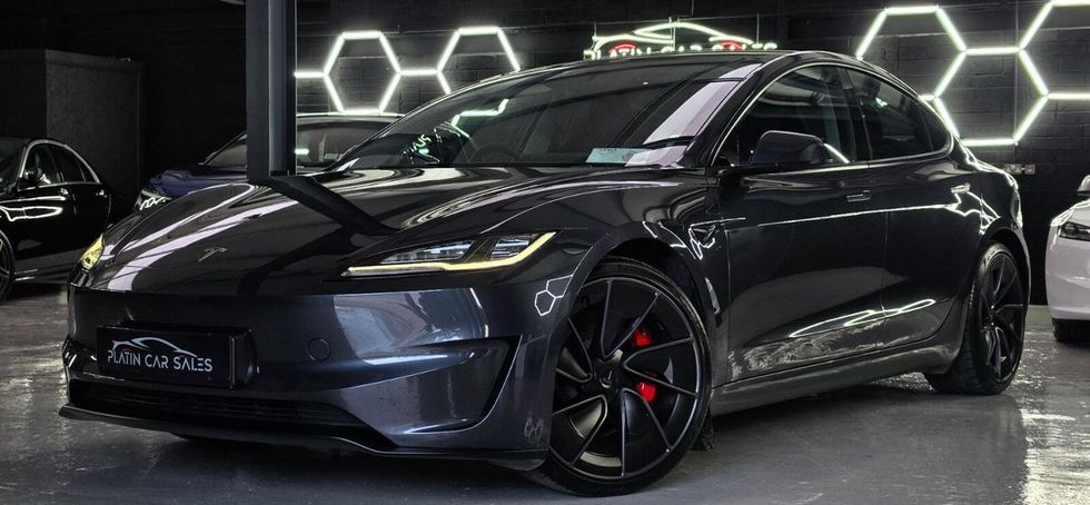 Tesla Model 3 2024