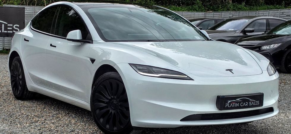Tesla Model 3 2024