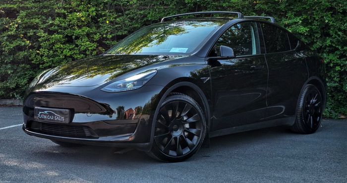 Tesla Model Y 2023