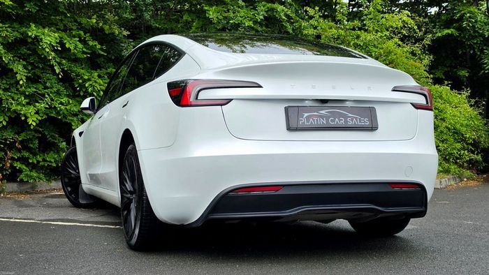 Tesla Model 3 2025