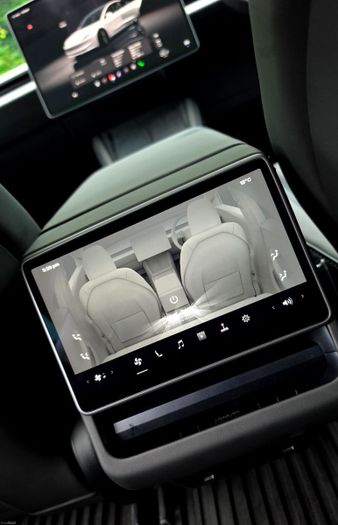 Tesla Model 3 2025