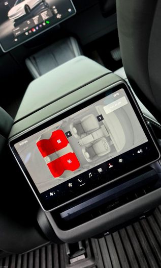 Tesla Model 3 2025