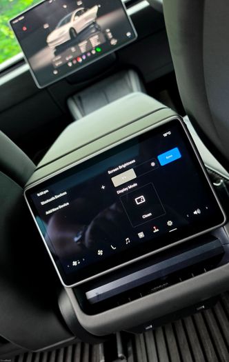 Tesla Model 3 2025